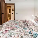 Apartment Ml2b1- Stunning In *