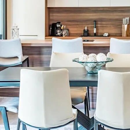 Apartment Ml2b1- Stunning In *
