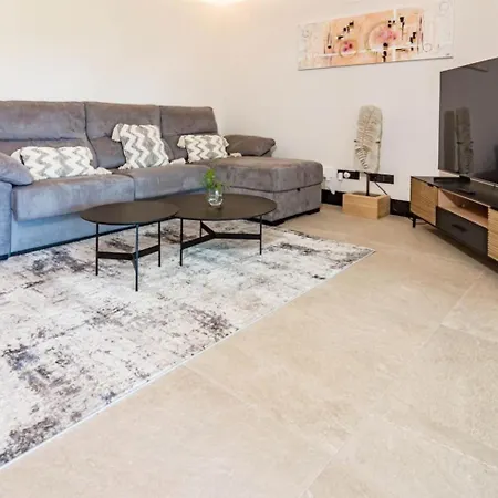 Ml2b1- Stunning In Apartment Marbella