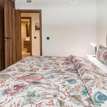 Apartment Ml2b1- Stunning In