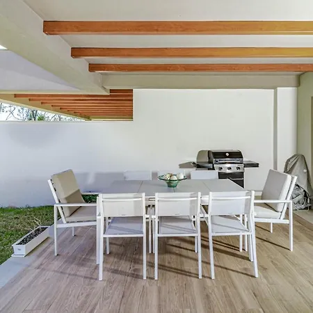 Ml2b1- Stunning In Appartement *