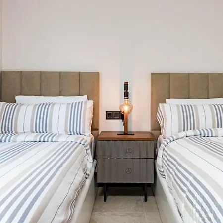 Ml2b1- Stunning In Appartement *