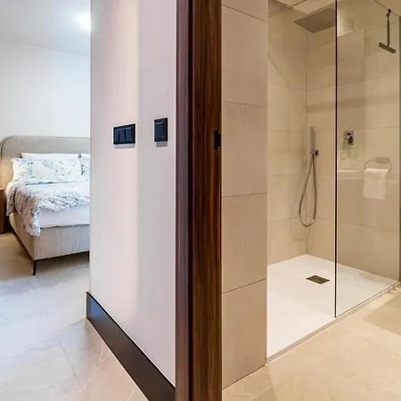 Ml2b1- Stunning In Appartement